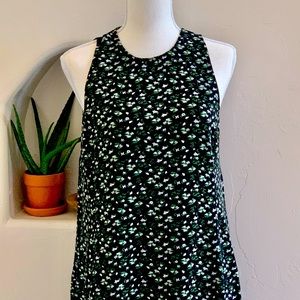 Sleeveless Black Dress w/Flower Design
